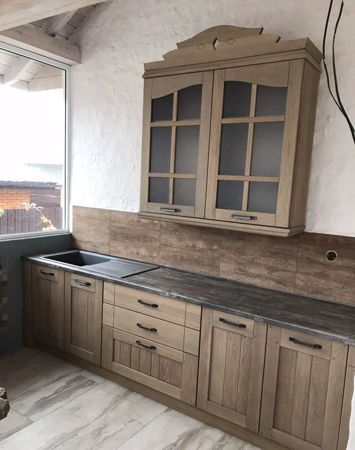 Кухни из натурального дерева