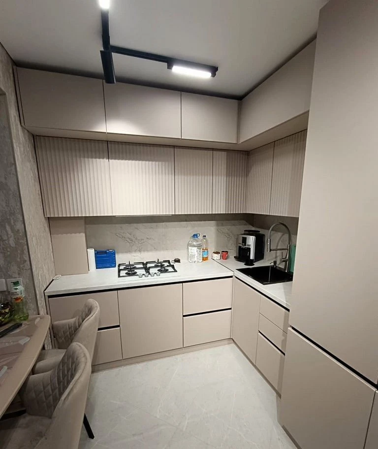 Новая угловая кухня на заказ
