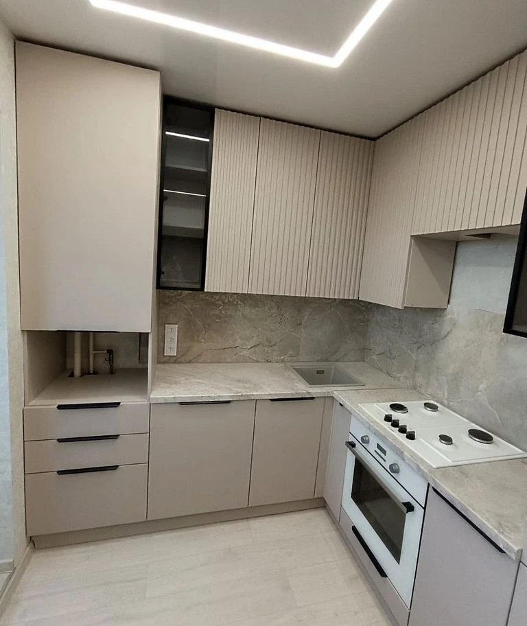 Угловая кухня на заказ